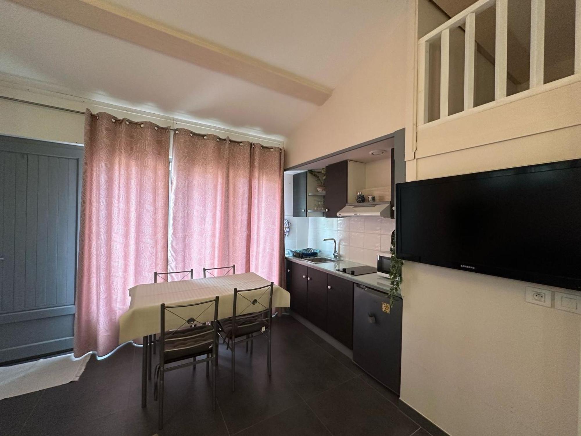 Studio Calme Et Agreable Avec Acces Jardin Partage Le Bar-sur-Loup Exterior photo